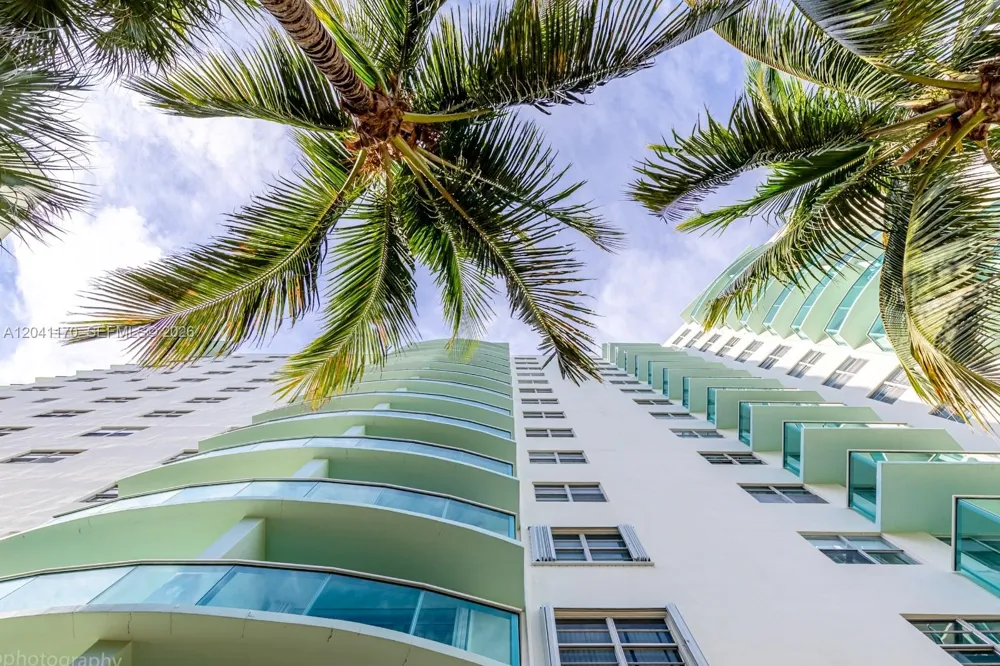 3901 S Ocean Dr #8C Hollywood, FL 33019