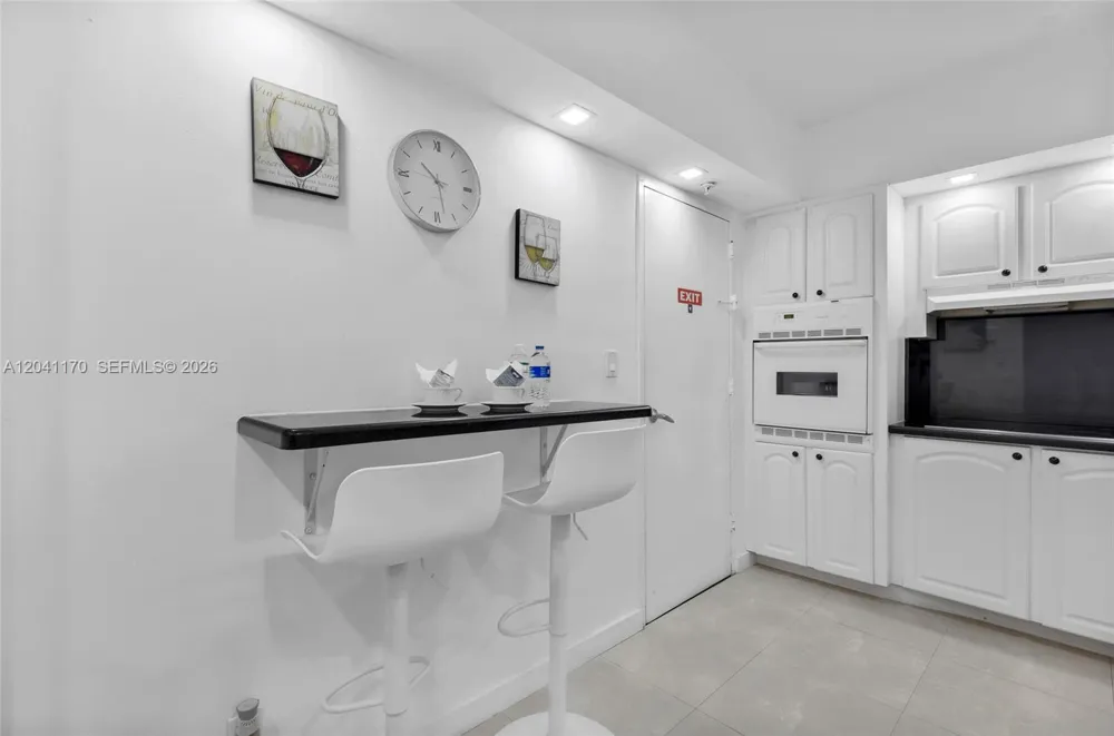 3901 S Ocean Dr #8C Hollywood, FL 33019