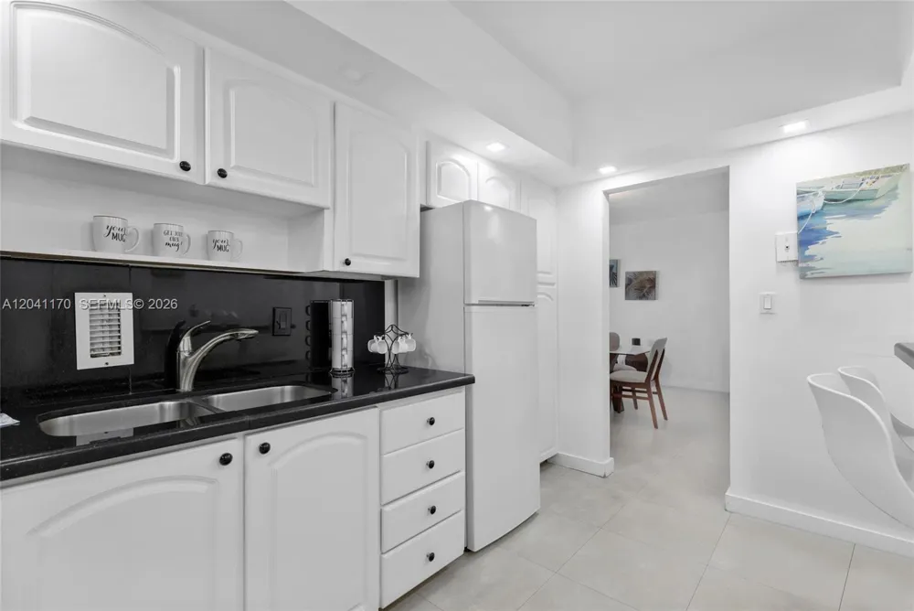 3901 S Ocean Dr #8C Hollywood, FL 33019
