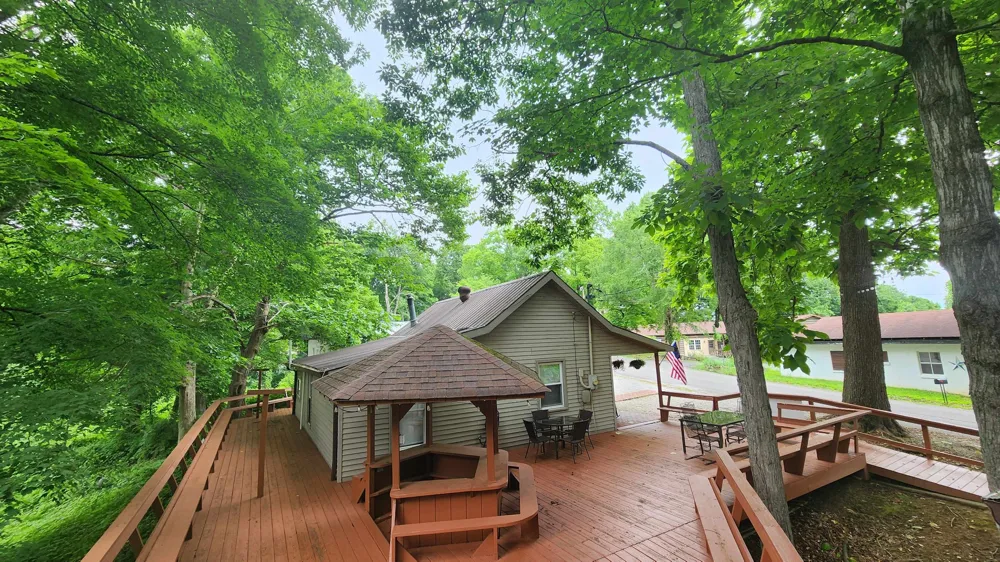 450 Cedar Hill Rd Celina, TN 38551