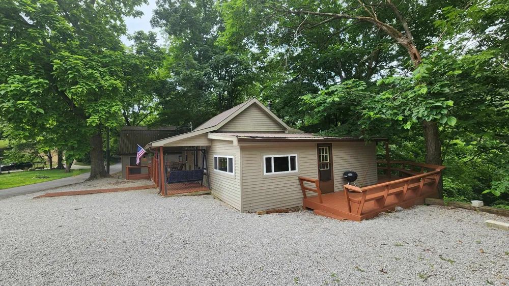 450 Cedar Hill Rd Celina, TN 38551
