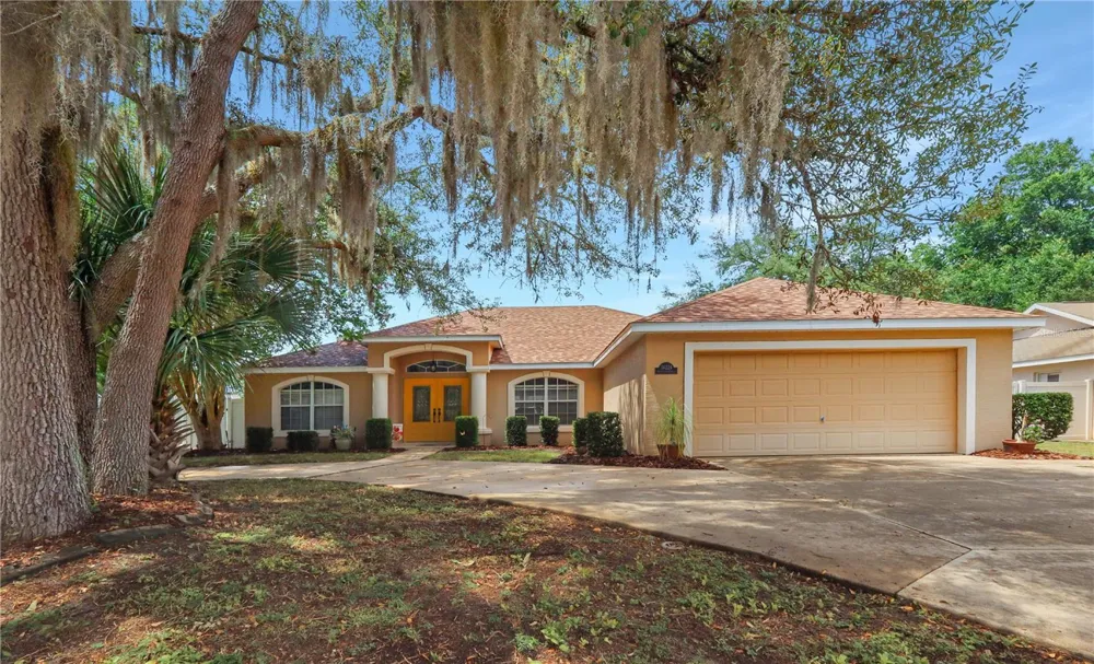 34224 SHADEWOOD CIRCLE Leesburg, FL 34788