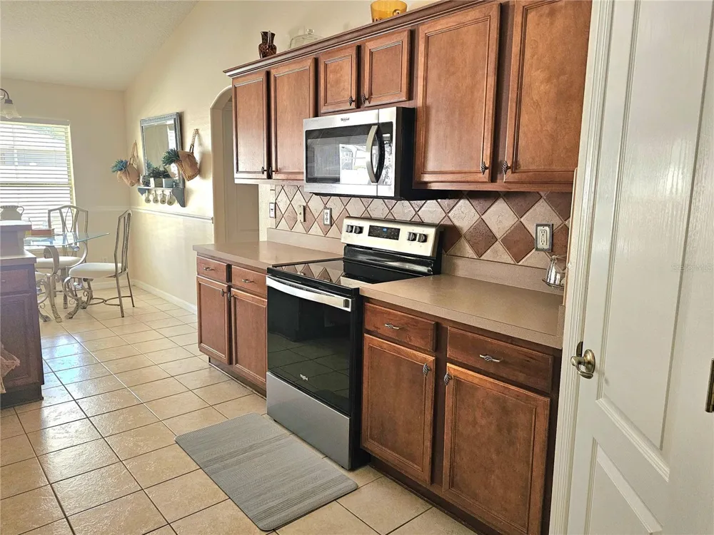 34224 SHADEWOOD CIRCLE Leesburg, FL 34788