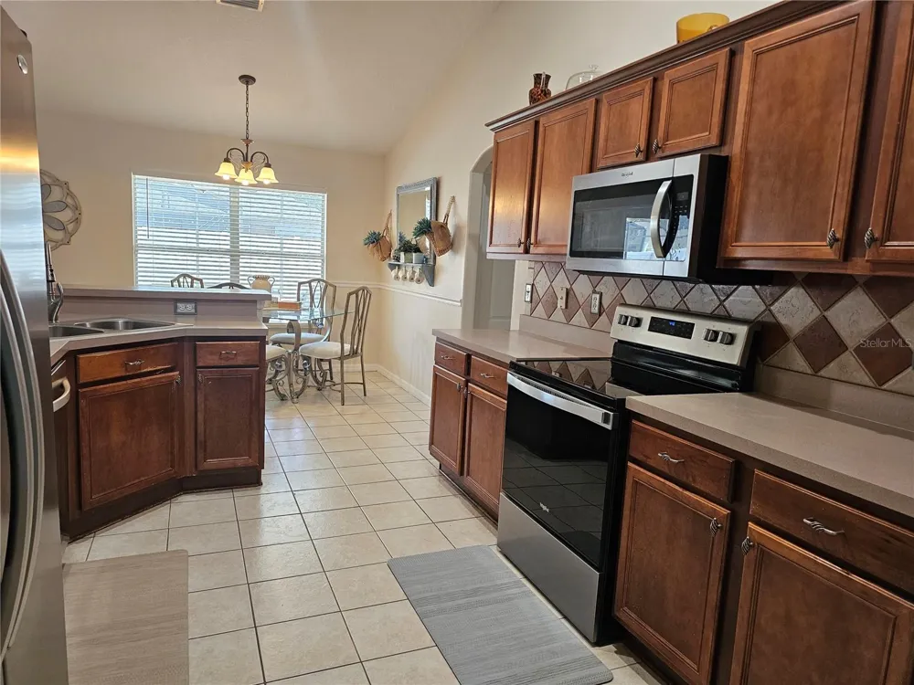 34224 SHADEWOOD CIRCLE Leesburg, FL 34788