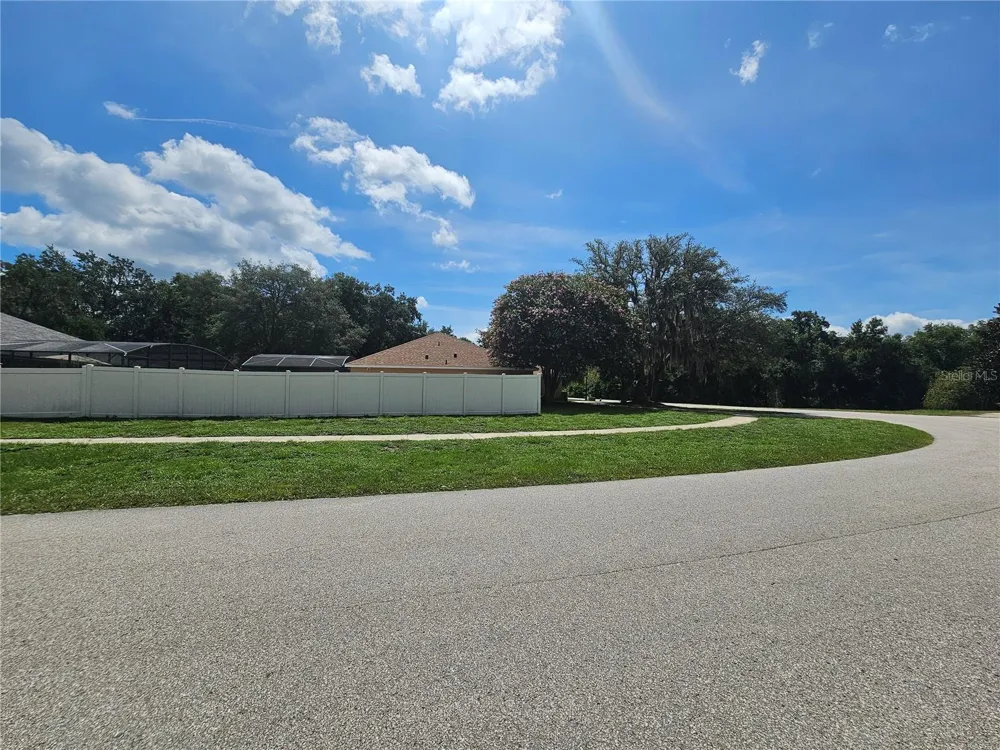 34224 SHADEWOOD CIRCLE Leesburg, FL 34788