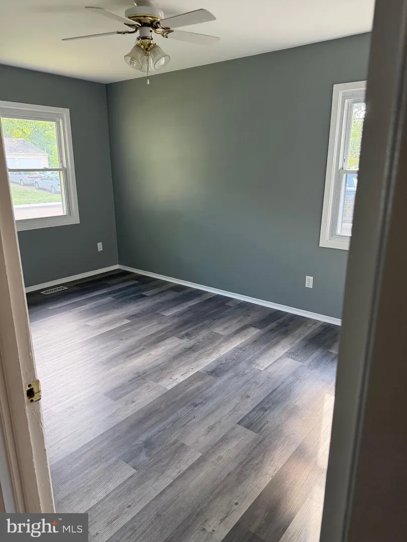 72 EDGE LANE Willingboro, NJ 08046