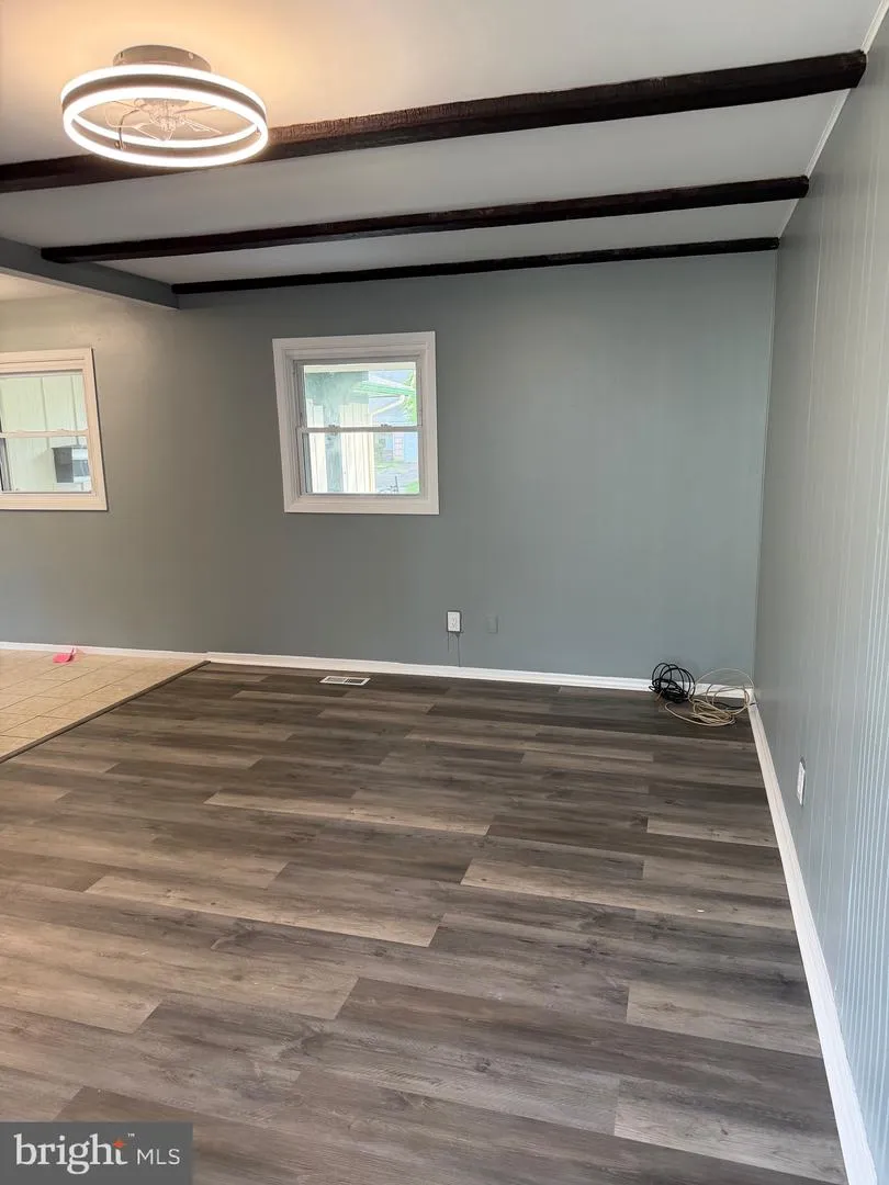 72 EDGE LANE Willingboro, NJ 08046