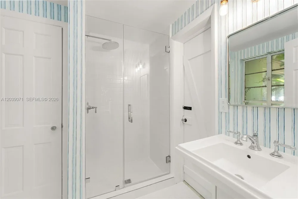 5950 SW 128th St Pinecrest, FL 33156