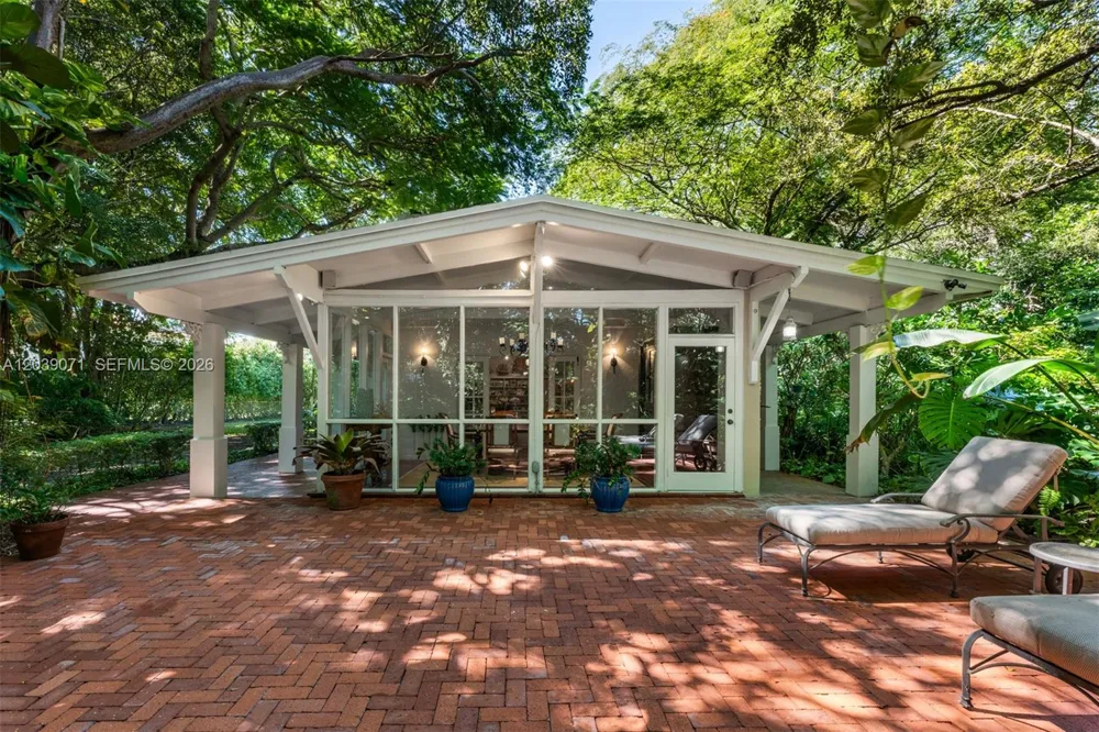 5950 SW 128th St Pinecrest, FL 33156