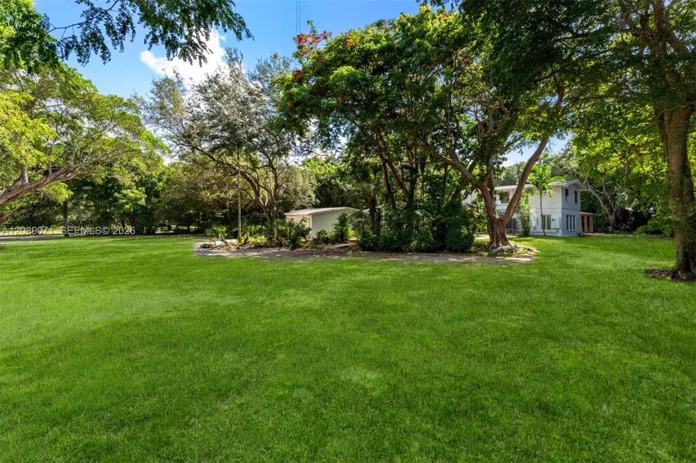 5950 SW 128th St Pinecrest, FL 33156