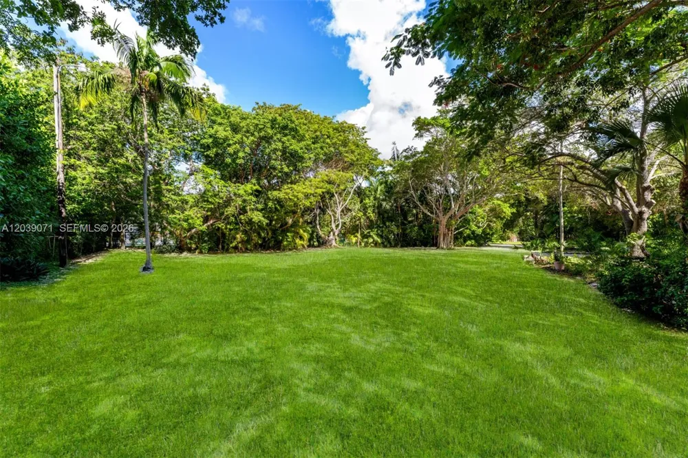 5950 SW 128th St Pinecrest, FL 33156