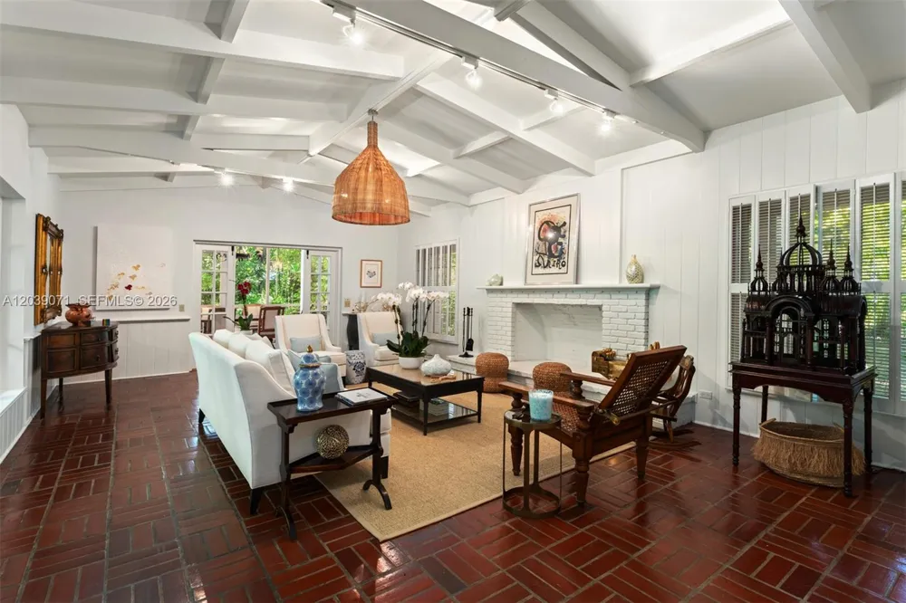 5950 SW 128th St Pinecrest, FL 33156