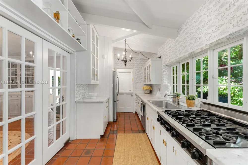 5950 SW 128th St Pinecrest, FL 33156