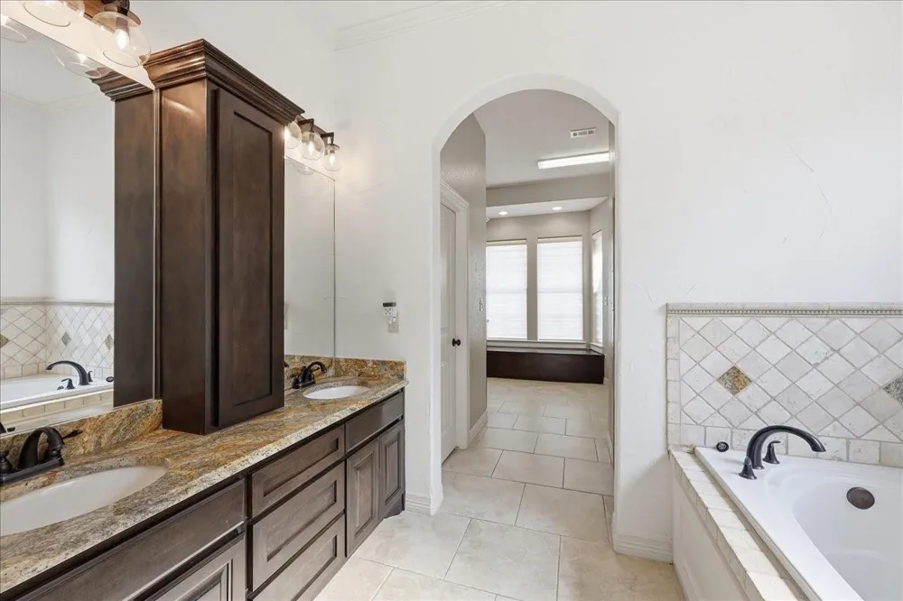 7716 Pond Circle Beaumont, TX 77707