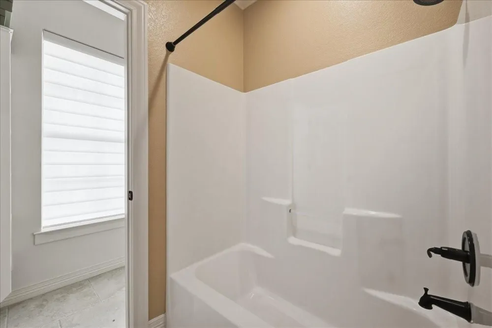 7716 Pond Circle Beaumont, TX 77707