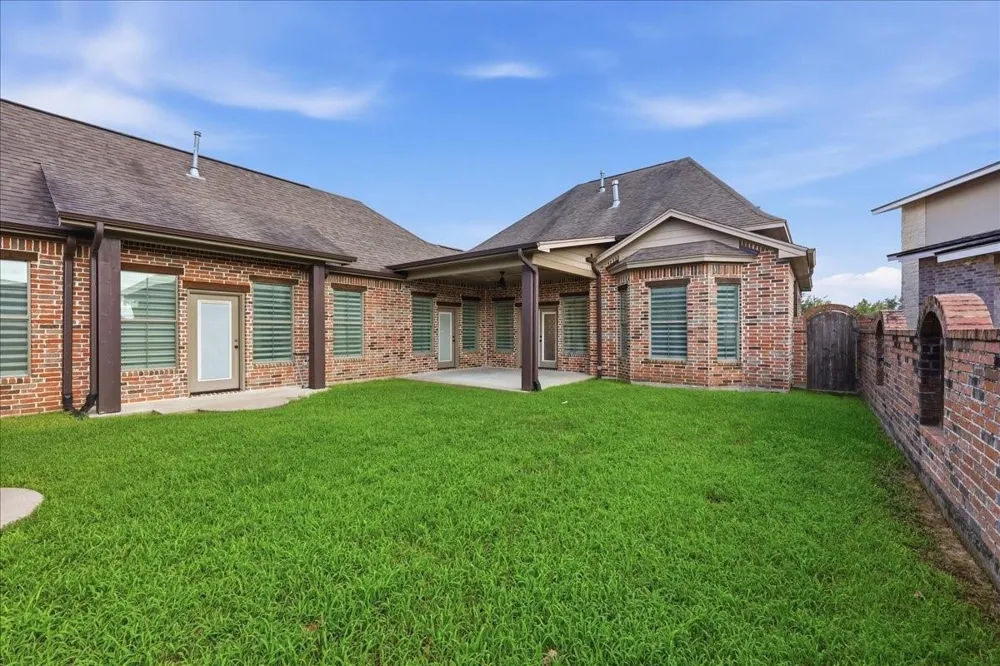 7716 Pond Circle Beaumont, TX 77707