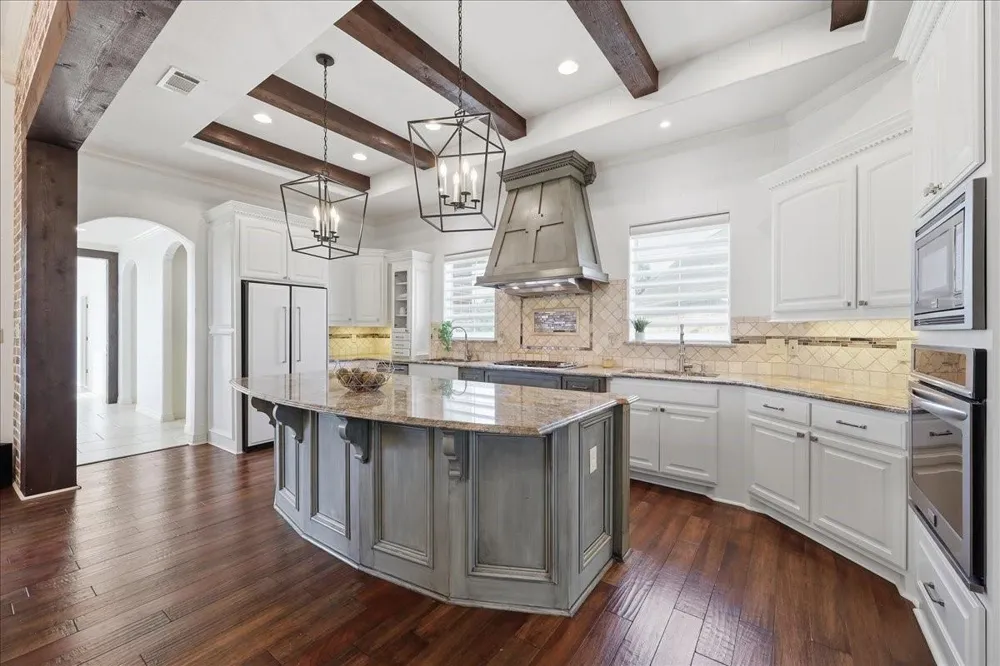 7716 Pond Circle Beaumont, TX 77707