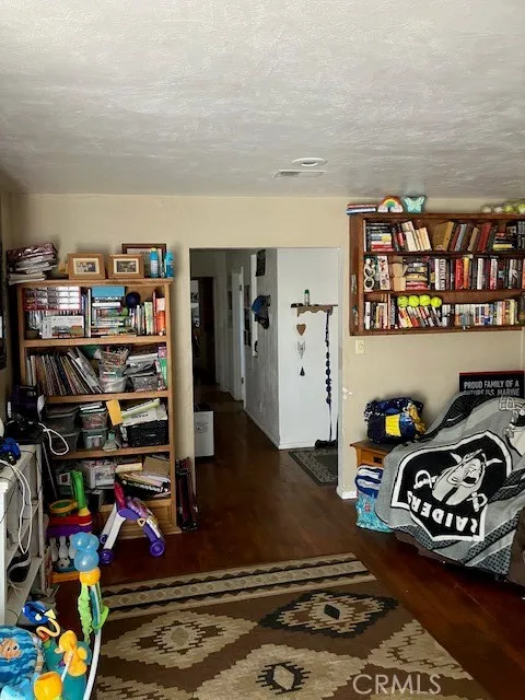 1905 Russ Eureka, CA 95501