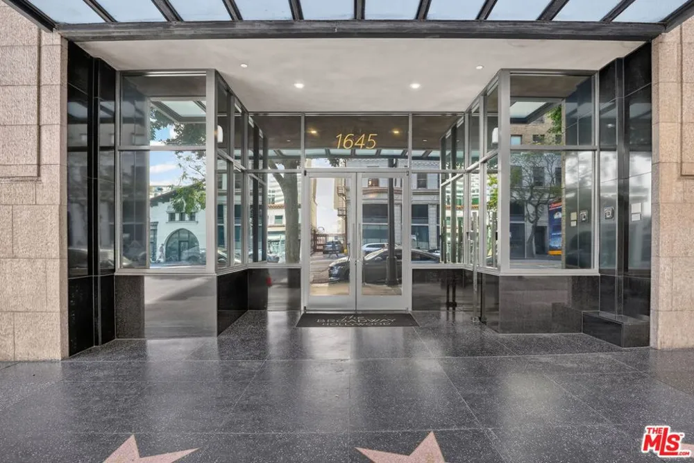 1645 Vine Street #411 Los Angeles, CA 90028