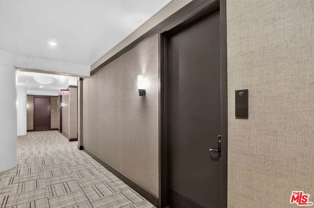 1645 Vine Street #411 Los Angeles, CA 90028