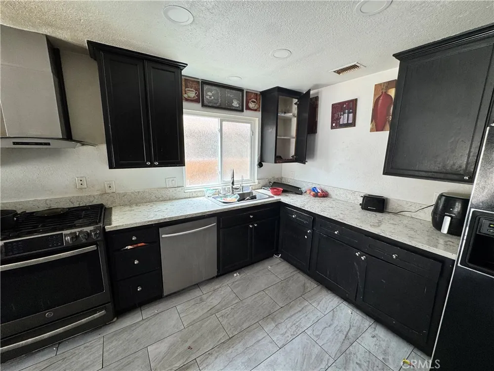 6134 Cabriolet Court Quartz Hill, CA 93536