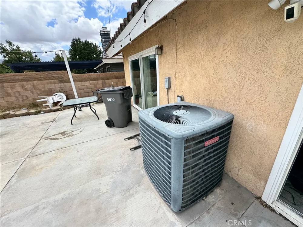 6134 Cabriolet Court Quartz Hill, CA 93536