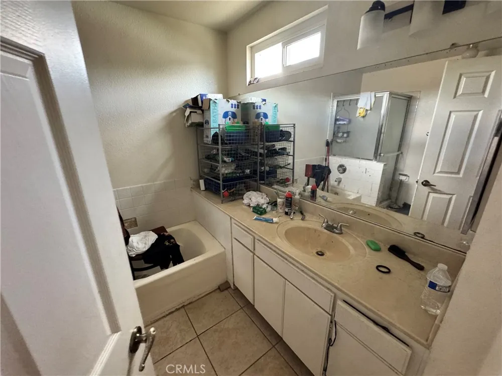 6134 Cabriolet Court Quartz Hill, CA 93536