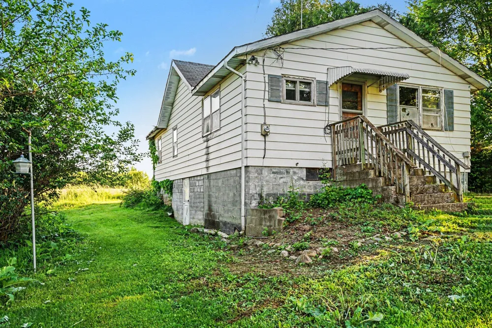 7854 Painter School Berrien Center, MI 49102