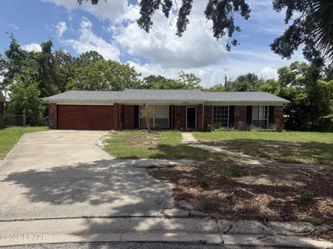 636 Williamsburg Drive