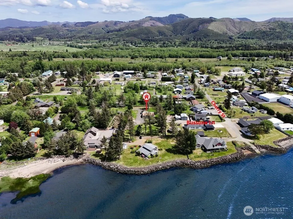 830 Bussone Ln Chinook, WA 98614