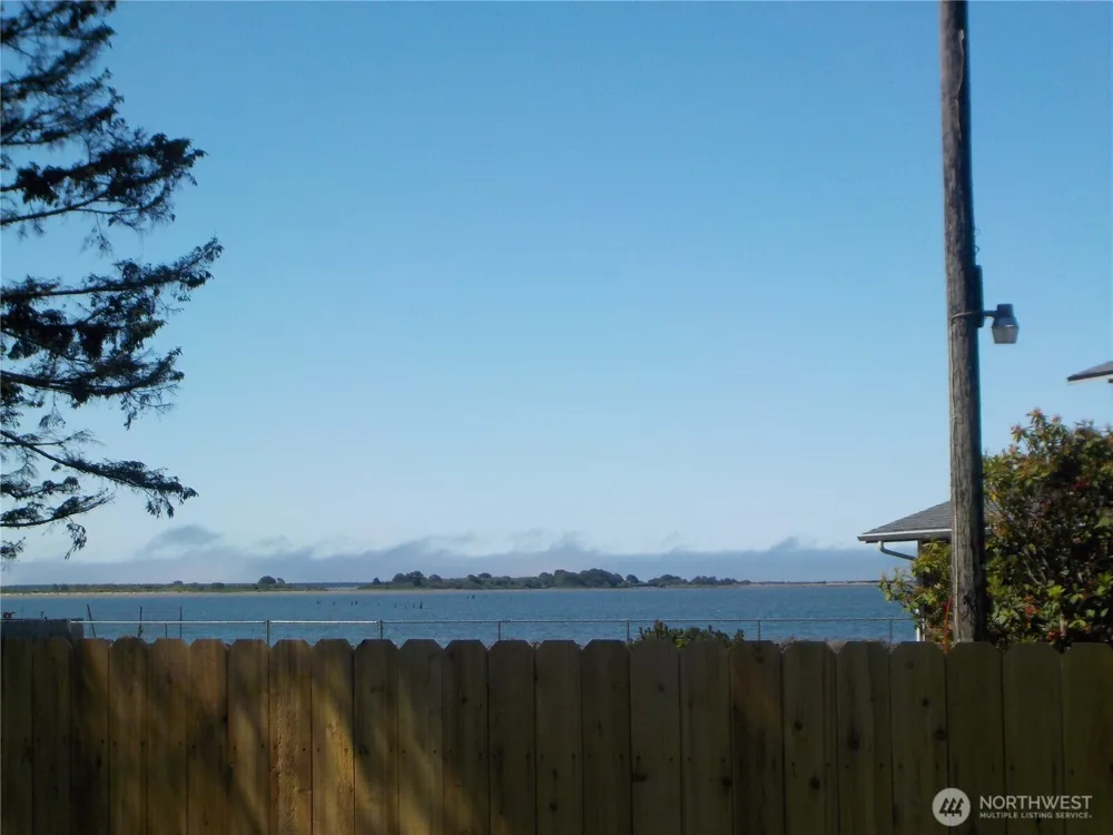 830 Bussone Ln Chinook, WA 98614