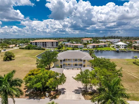 3228 WOOD THRUSH DRIVE #112