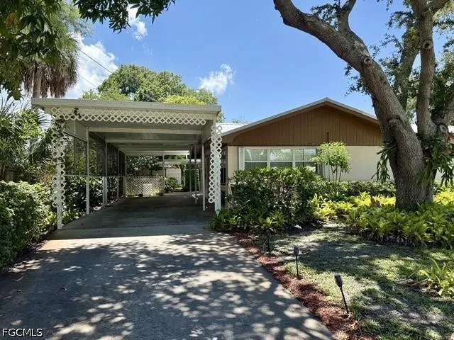 E Osceola Avenue Clewiston, FL 33440