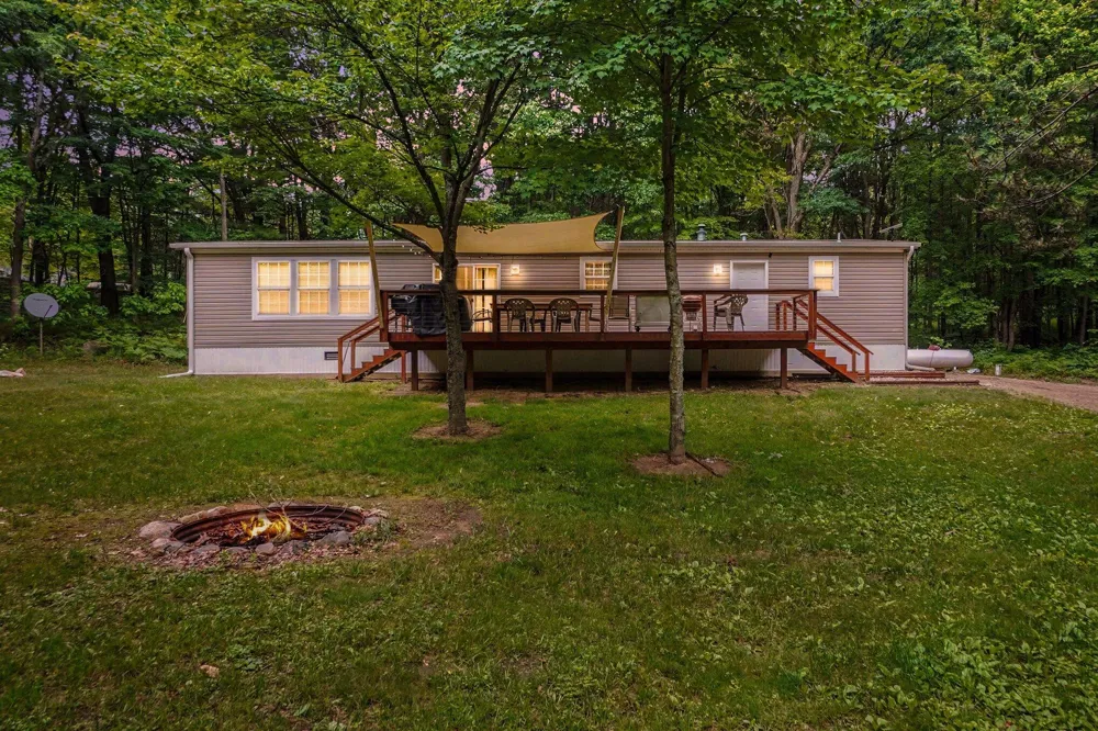 7672 E 48th Street Pinora Township, MI 49623