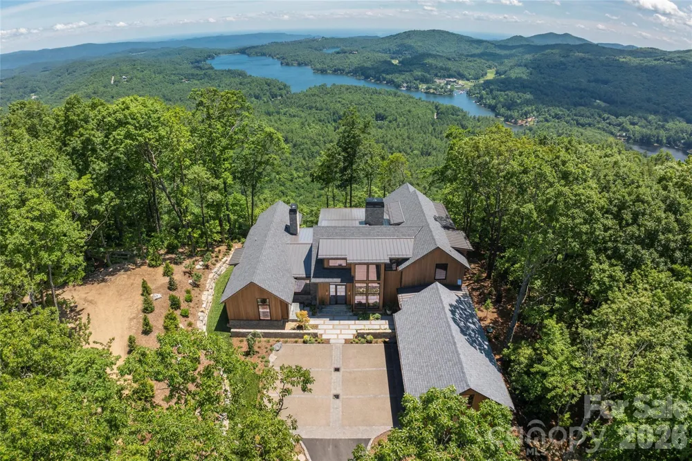 140 Panther Summit Drive Lake Toxaway, NC 28747