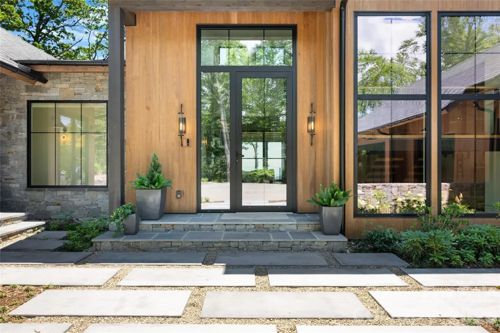 140 Panther Summit Drive Lake Toxaway, NC 28747