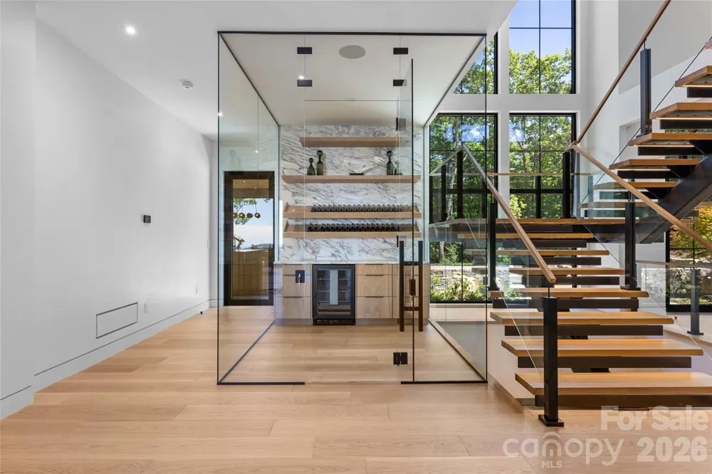 140 Panther Summit Drive Lake Toxaway, NC 28747