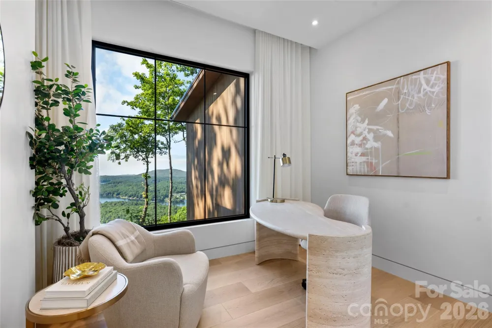 140 Panther Summit Drive Lake Toxaway, NC 28747