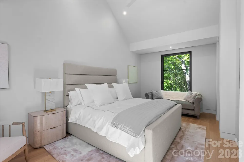 140 Panther Summit Drive Lake Toxaway, NC 28747