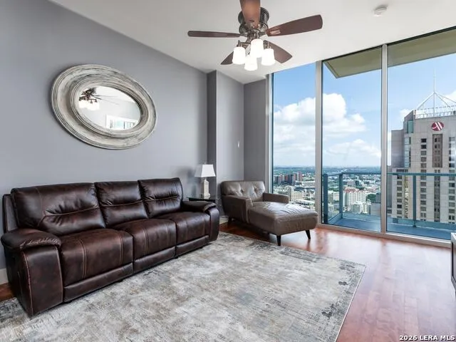 610 E MARKET ST Unit 2904 San Antonio, TX 78205