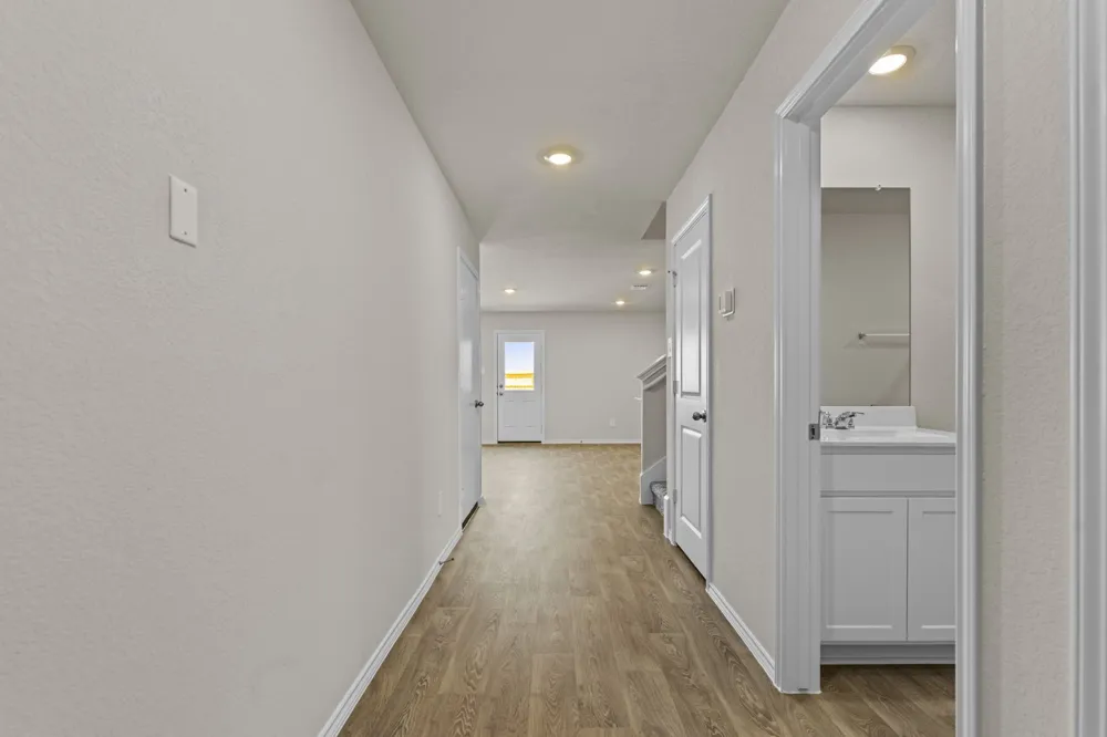 2117 Windflower Lane Luling, TX 78648