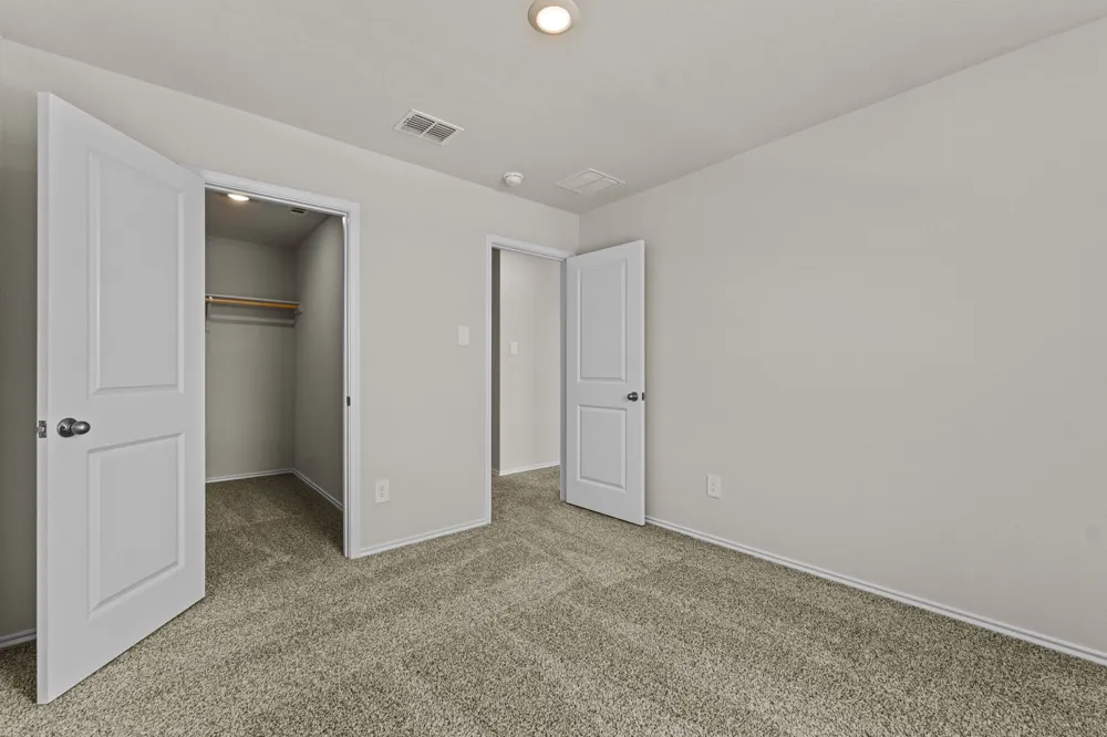 2117 Windflower Lane Luling, TX 78648