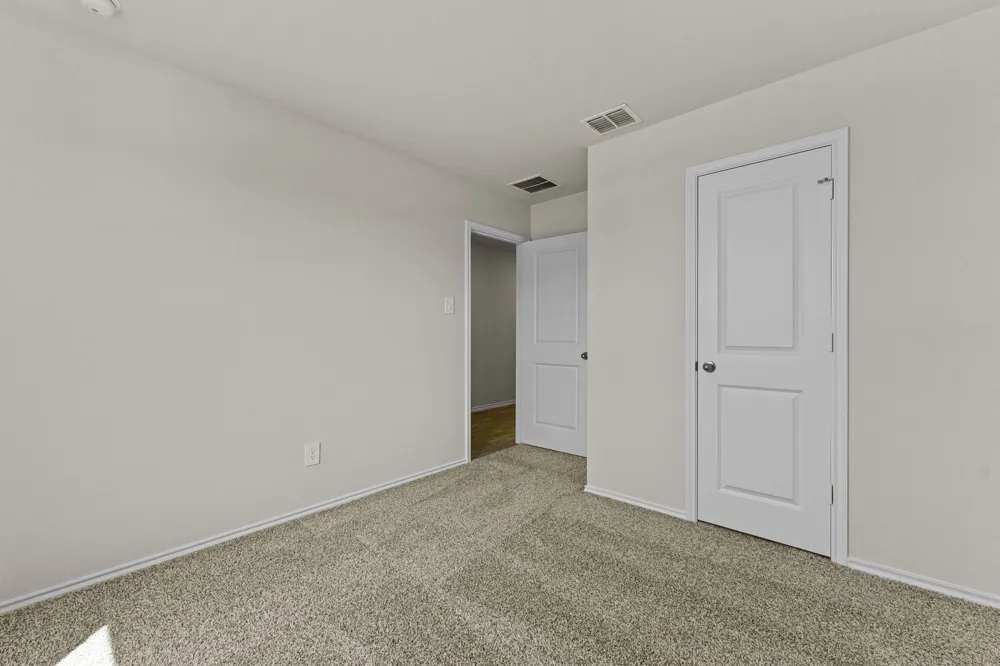 2117 Windflower Lane Luling, TX 78648