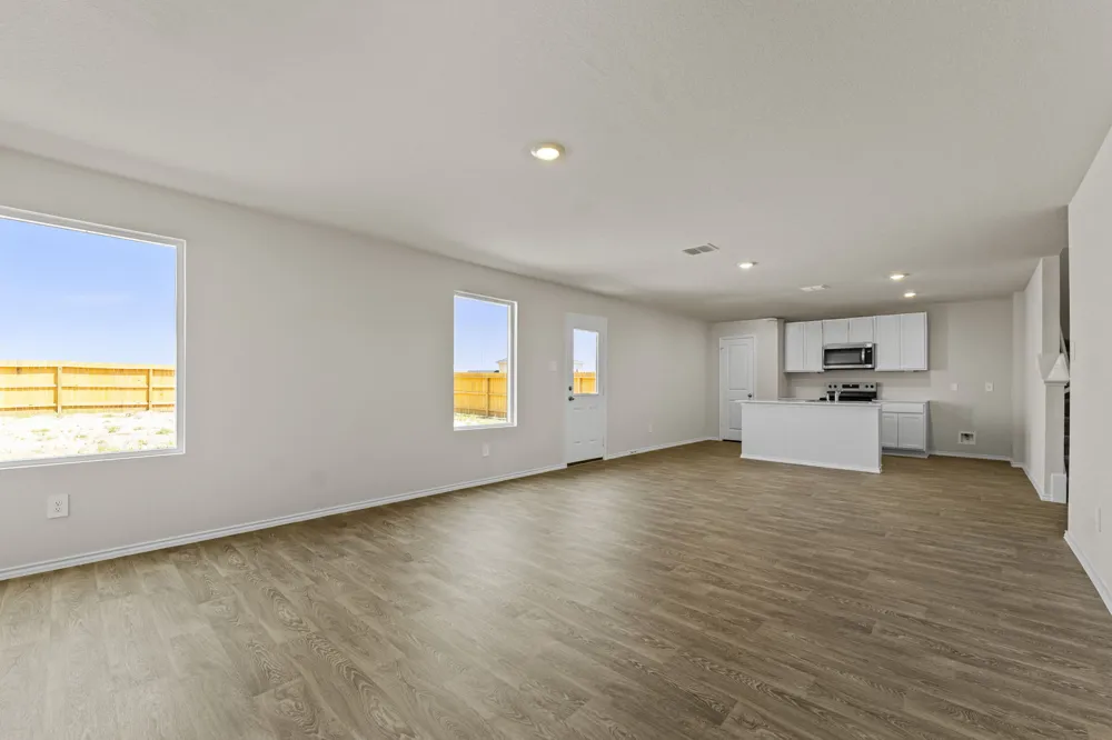 2117 Windflower Lane Luling, TX 78648