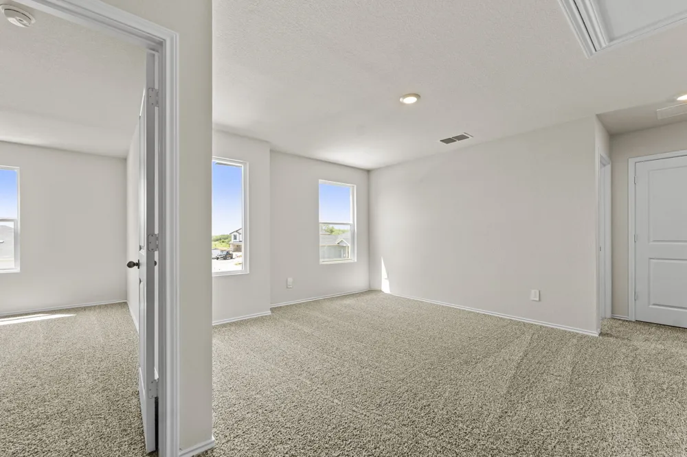 2117 Windflower Lane Luling, TX 78648