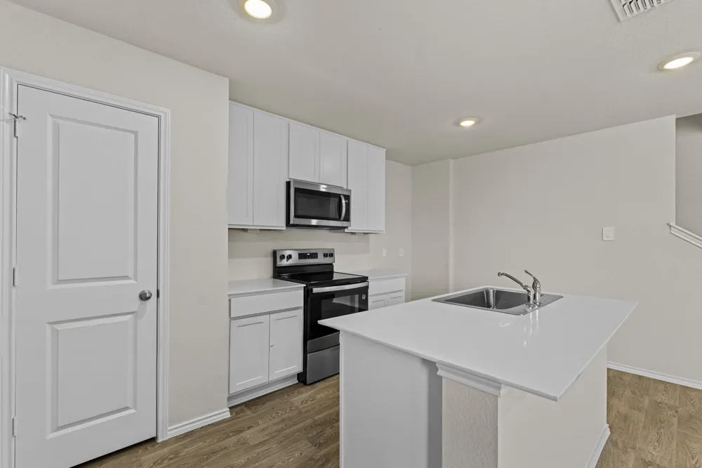 2117 Windflower Lane Luling, TX 78648