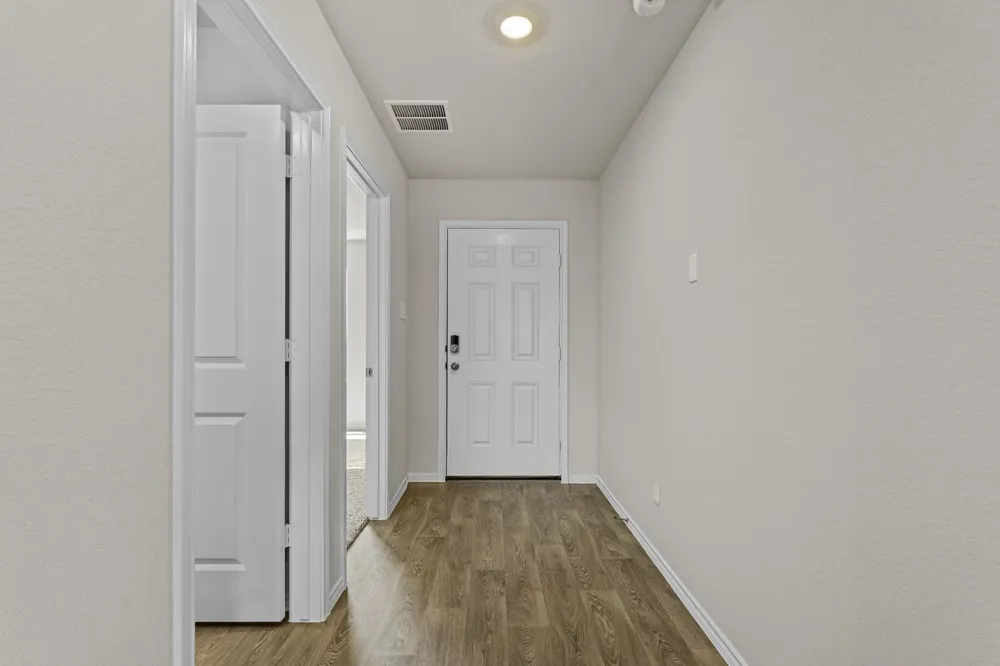 2117 Windflower Lane Luling, TX 78648