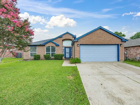 7609 Albany Lane