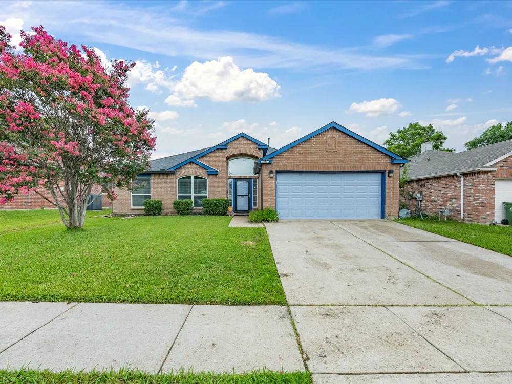 7609 Albany Lane Arlington, TX 76002