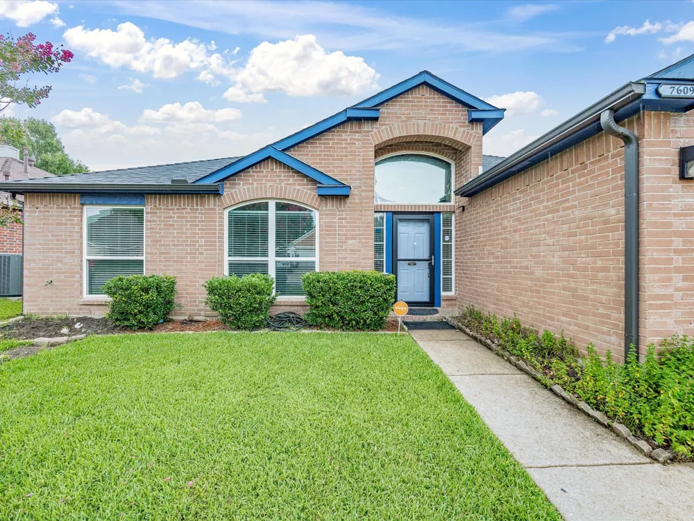 7609 Albany Lane Arlington, TX 76002